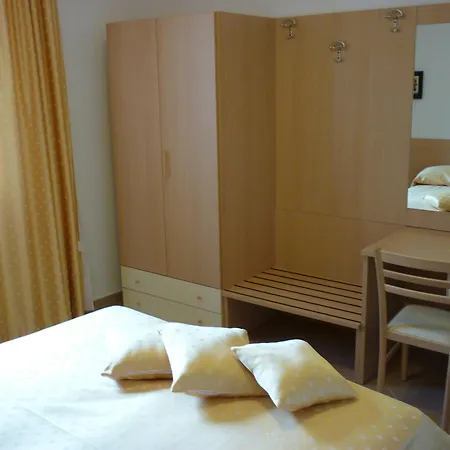 Trattoria Della Posta 3* Maissana