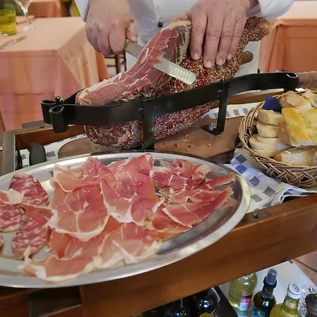 ゲストハウス Trattoria Della Posta Maissana