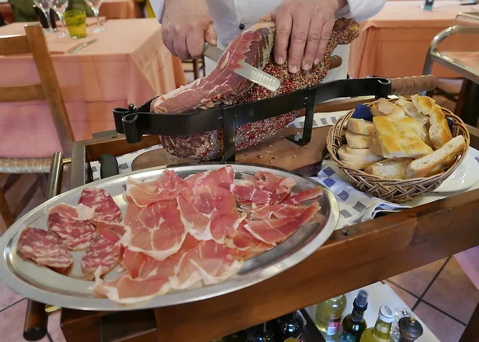 Maison d'hôtes Trattoria Della Posta Maissana