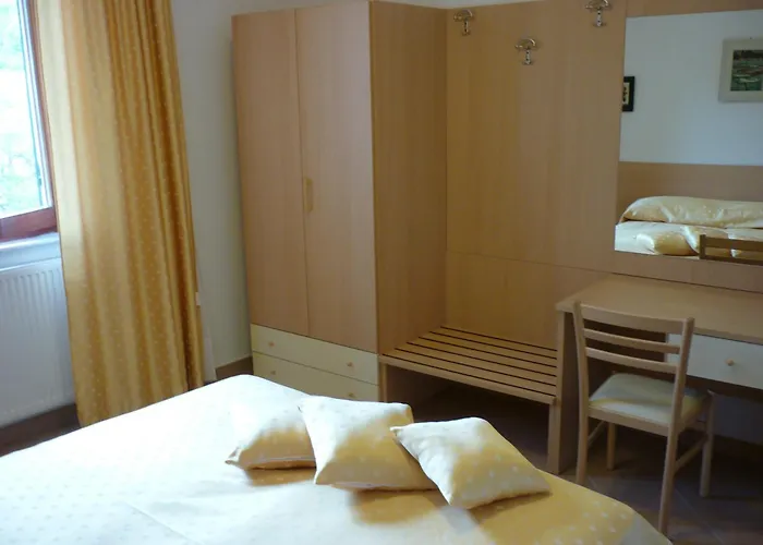 Trattoria Della Posta 3* Maissana